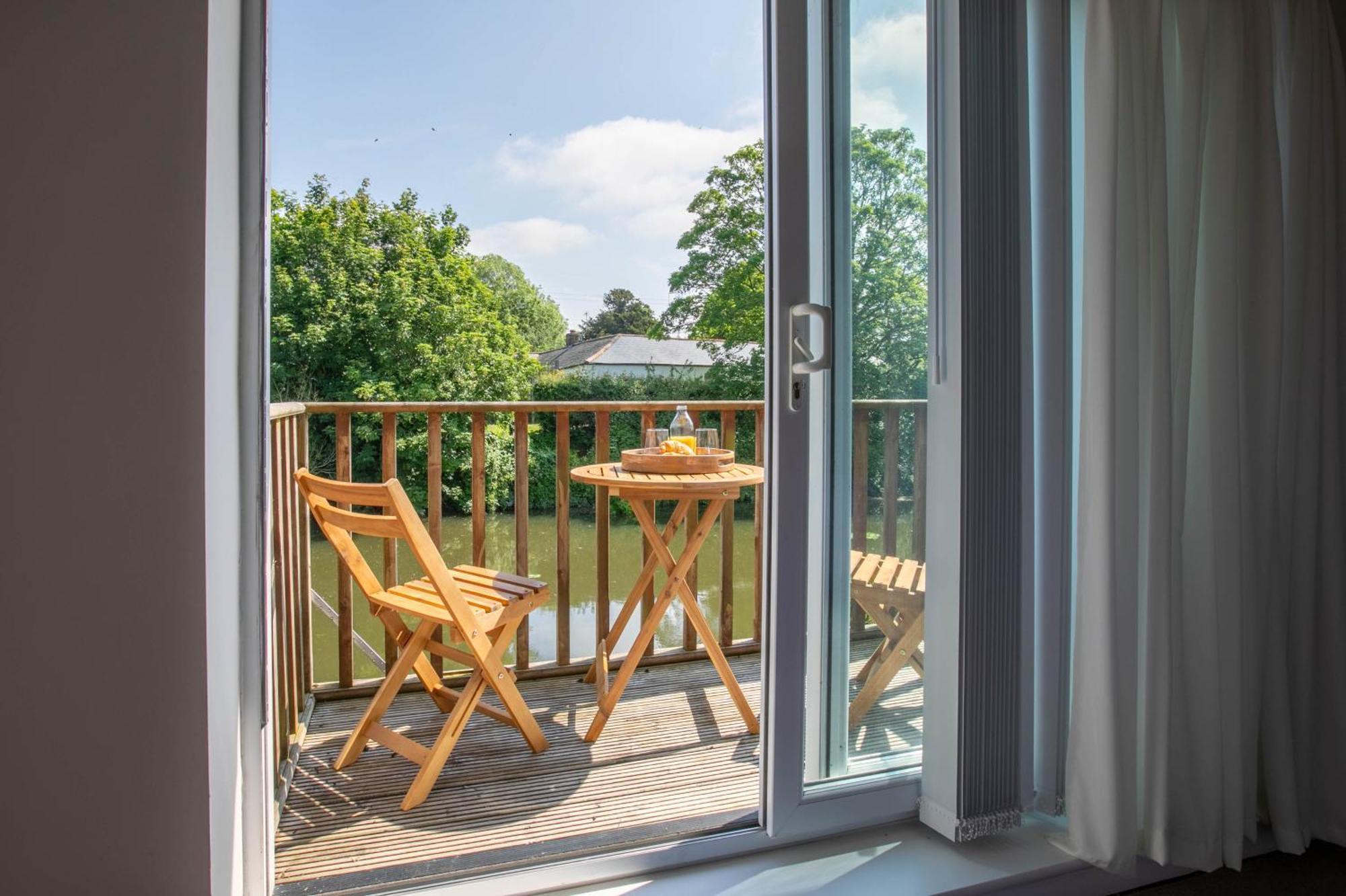Riverside Escape Iden Rye Villa Kültér fotó