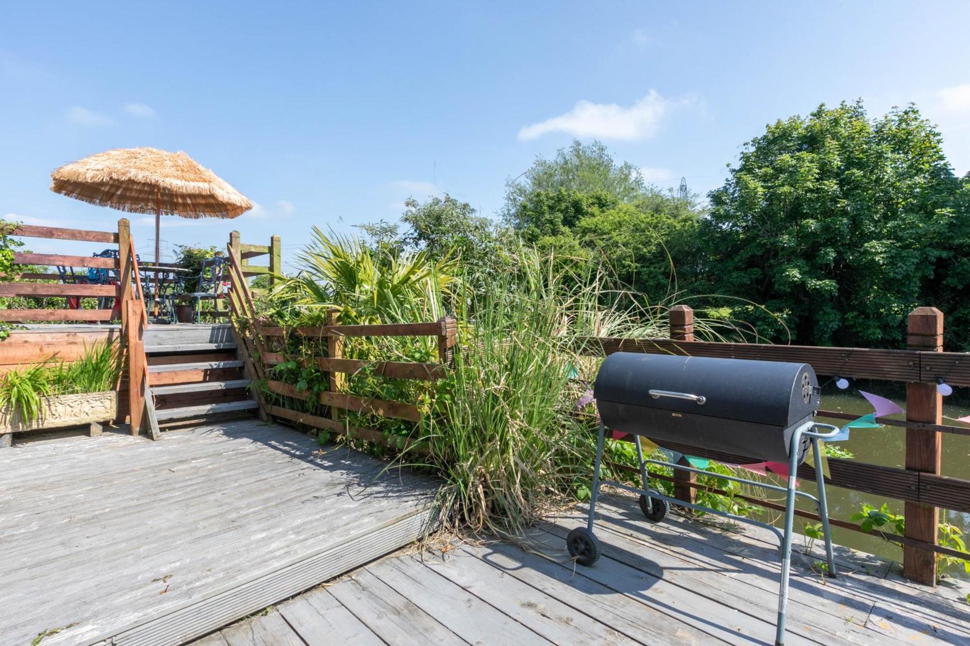 Riverside Escape Iden Rye Villa Kültér fotó